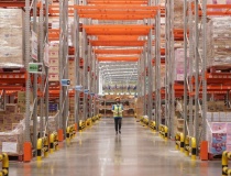 Cuộc đua ship nhanh và cái giá của logistics thương mại điện tử