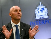 Những “chiến binh hậu trường” của Interpol trong cuộc chiến với tội phạm mạng vũ khí hóa AI