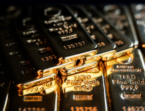 Giá vàng nhảy vọt lên mức cao nhất 3 tuần, SPDR Gold Trust mua ròng gần 8 tấn