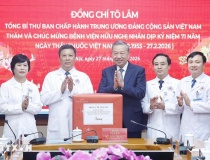 Tổng Bí Thư: Mỗi thầy thuốc phải là điểm tựa của người bệnh trong những thời khắc khó khăn nhất