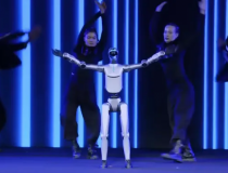 Xem robot hình người đầu tiên của Honor tiến hóa từ nguyên mẫu vụng về thành “vũ công” điêu luyện