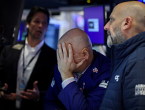 Chứng khoán Mỹ giằng co dữ dội giữa xung đột ở Trung Đông, giá dầu thu hẹp mức tăng