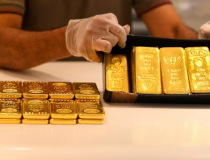 Dòng chảy vàng và bạc bị gián đoạn vì xung đột ở Trung Đông