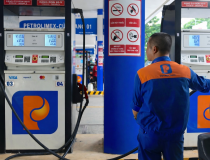 Đề xuất hạ thuế nhập khẩu ưu đãi xăng dầu về 0%