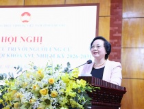 Phó Thủ tướng Phạm Thị Thanh Trà thông tin tới cử tri về lộ trình cải cách tiền lương, cắt giảm thủ tục hành chính