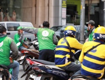 Tài xế xe công nghệ được hỗ trợ trước biến động giá xăng dầu