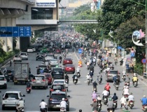 Hà Nội: Rào chắn hơn 1.200m trên đường Nguyễn Trãi để thi công dự án chống ngập