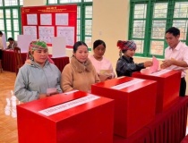 100% cử tri xã Tìa Dình đã hoàn thành bầu cử