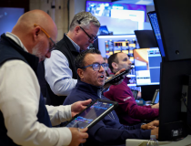 Chứng khoán Mỹ hồi điểm mạnh nhờ giá dầu hạ nhiệt