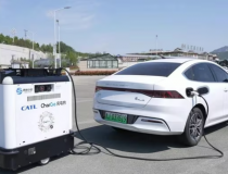 Robot sạc tự hành: Lời giải linh hoạt cho bài toán hạ tầng xe điện tại đô thị cũ