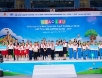 Chương trình “Toyota cùng em học An toàn giao thông” năm học 2025 - 2026 tiếp tục góp phần giáo dục nâng cao ý thức an toàn giao thông cho thế hệ trẻ