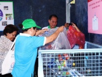 Unilever Việt Nam triển khai Trạm thu hồi vật liệu tái chế để thu gom và tái chế rác bền vững