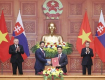 Việt Nam, Slovakia trao nhiều văn kiện hợp tác quan trọng