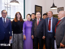 Chủ tịch Quốc hội thăm nơi lưu dấu ấn Chủ tịch Hồ Chí Minh tại thành phố Milan