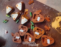 Thiết bị nút gọi quán cafe gây nhiễu sóng smartkey ô tô vì phát nhầm tần số 433 MHz