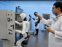 Trung Quốc chi hàng tỷ USD xây dựng lực lượng robot để “vận hành” hạ tầng điện