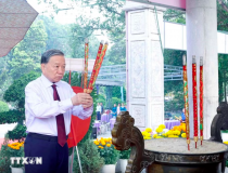 Tổng Bí thư, Chủ tịch nước Tô Lâm dâng hương tại Nghĩa trang Liệt sĩ Tân Biên