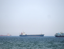 Mỹ kêu gọi quốc tế chung tay mở lại eo biển Hormuz