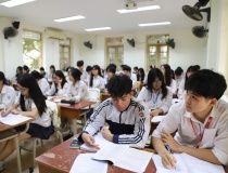 Thi tốt nghiệp THPT 2026: Thí sinh đăng ký miễn thi ngoại ngữ giảm mạnh
