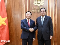 Trưởng Ban Tuyên giáo và Dân vận Trung ương thăm làm việc tại Campuchia