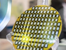 Wafer bán dẫn chuyển sang hình vuông?