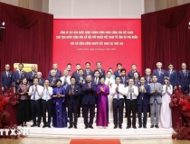 Tổng Bí thư, Chủ tịch nước Tô Lâm gặp gỡ cộng đồng người Việt Nam tại Thái Lan