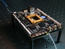 Startup Trung Quốc sản xuất chip quang tử không cần máy quang khắc DUV