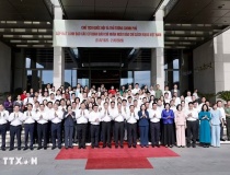 Thủ tướng Chính phủ và Chủ tịch Quốc hội gặp mặt lãnh đạo các cơ quan báo chí