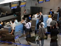Chính phủ nới lỏng điều kiện, rút ngắn thời gian hủy bỏ tạm hoãn xuất cảnh do nợ thuế