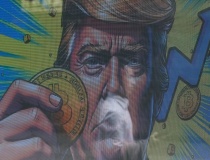 Các tài liệu công khai cho thấy Trump đã đầu tư lợi nhuận từ tiền điện tử vào cổ phiếu và trái phiếu