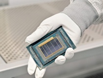 Intel là hãng đầu tiên xuất xưởng chip thương mại dùng công nghệ in thạch bản High NA EU
