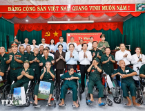 Chủ tịch Quốc hội Trần Thanh Mẫn tri ân người có công tại TPHCM