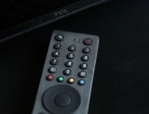 Vì sao hồng ngoại vẫn 'sống' trên điều khiển TV
