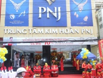 Khó khăn chồng chất với PNJ: Cổ phiếu đồng loạt bị cắt margin, vàng bị nhiều nơi từ chối