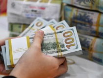 Giá bán USD tự do thấp hơn ngân hàng, giá mua cao hơn