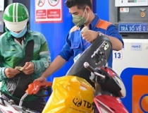 Hà Nội xử phạt 7 thương nhân phân phối xăng dầu, 2 doanh nghiệp bị tước giấy phép
