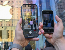 Apple lần đầu vượt mốc vốn hóa 5 nghìn tỷ USD