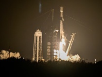 Mảnh tên lửa SpaceX sẽ đâm vào Mặt Trăng vào thứ Tư