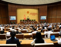 Sửa đồng bộ ba luật trong lĩnh vực ngân hàng: siết rửa tiền, giảm lệ thuộc tín dụng