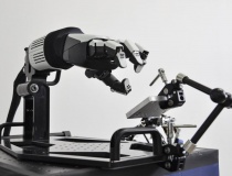 Honda trở lại đường đua robot với 