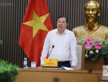 Phó Thủ tướng Thường trực Phạm Gia Túc: Ưu tiên thu gom, vận chuyển rác thải khi thí điểm xe ba bánh điện