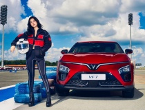 Tự lái xe đi du lịch hè cùng gia đình, chủ xe VinFast VF 7 hào hứng: Xe không chỉ chở người mà “gánh” cả chuyến đi
