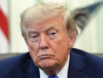 Tổng thống Mỹ Trump bị kiện vì dịch vụ trả phí cấp quyền đọc sớm các bài đăng trên Truth Social