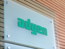 Adyen nâng dự báo doanh thu nhờ thương vụ thâu tóm, cổ phiếu tăng vọt