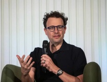 CEO Anthropic nhận định làn sóng phản đối AI 