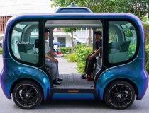 Hà Nội thử nghiệm robotaxi, robot giao hàng tại Hòa Lạc