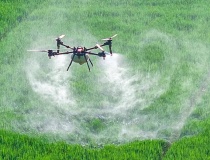 EU cho phép drone phun thuốc: Công nghệ xanh có thể phản tác dụng?