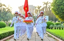 Lễ Thượng cờ đặc biệt trong sáng Quốc khánh tại Quảng trường Ba Đình