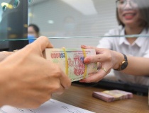 Tiền gửi tăng nhanh hơn tín dụng, thanh khoản ngân hàng bớt căng
