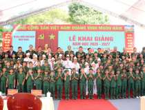 Lễ khai giảng đầu tiên của Trường Thiếu sinh quân miền Trung